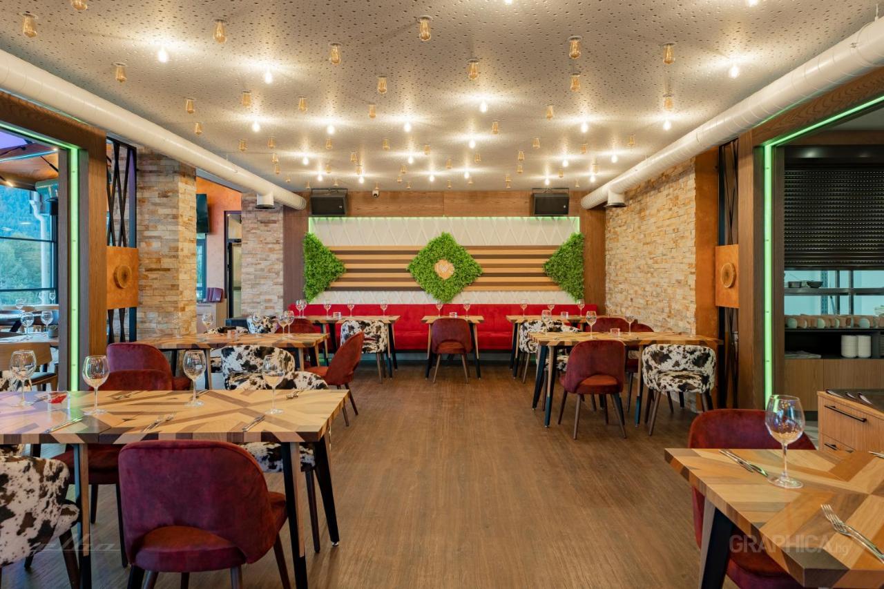 103 View Park Hotel Panichishte Dış mekan fotoğraf
